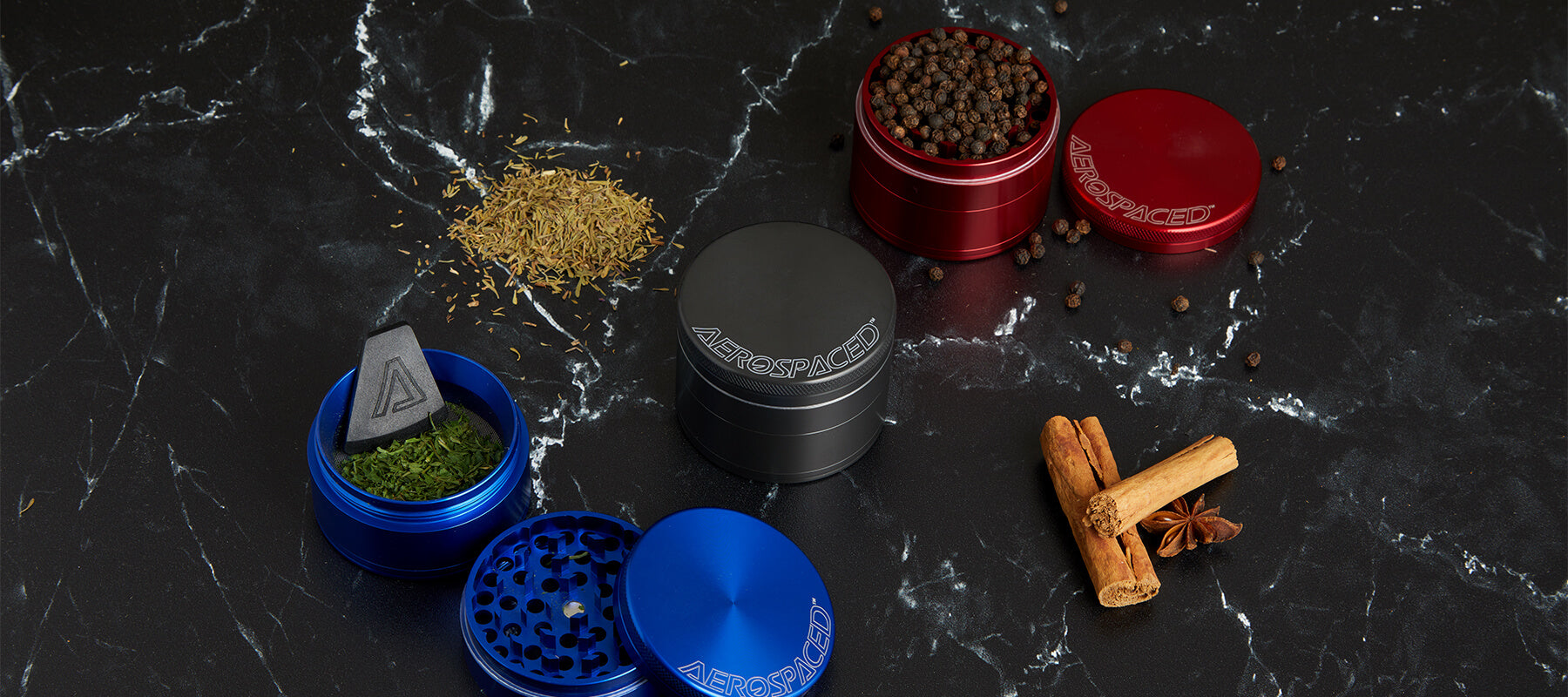 Airplane-grade aluminium grinder or shredder for dry herbs